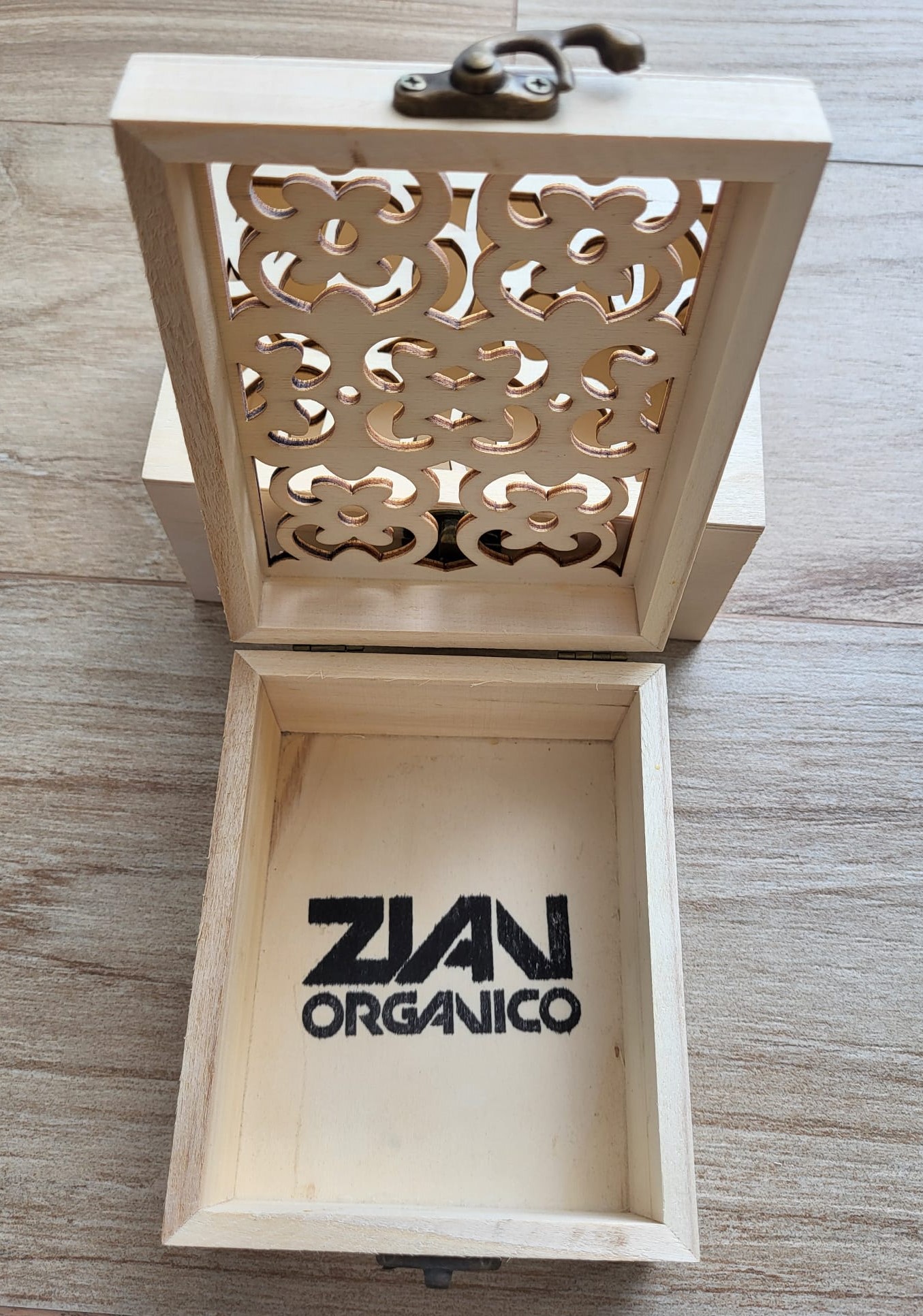 Wooden Gift Box – Pine with Lock